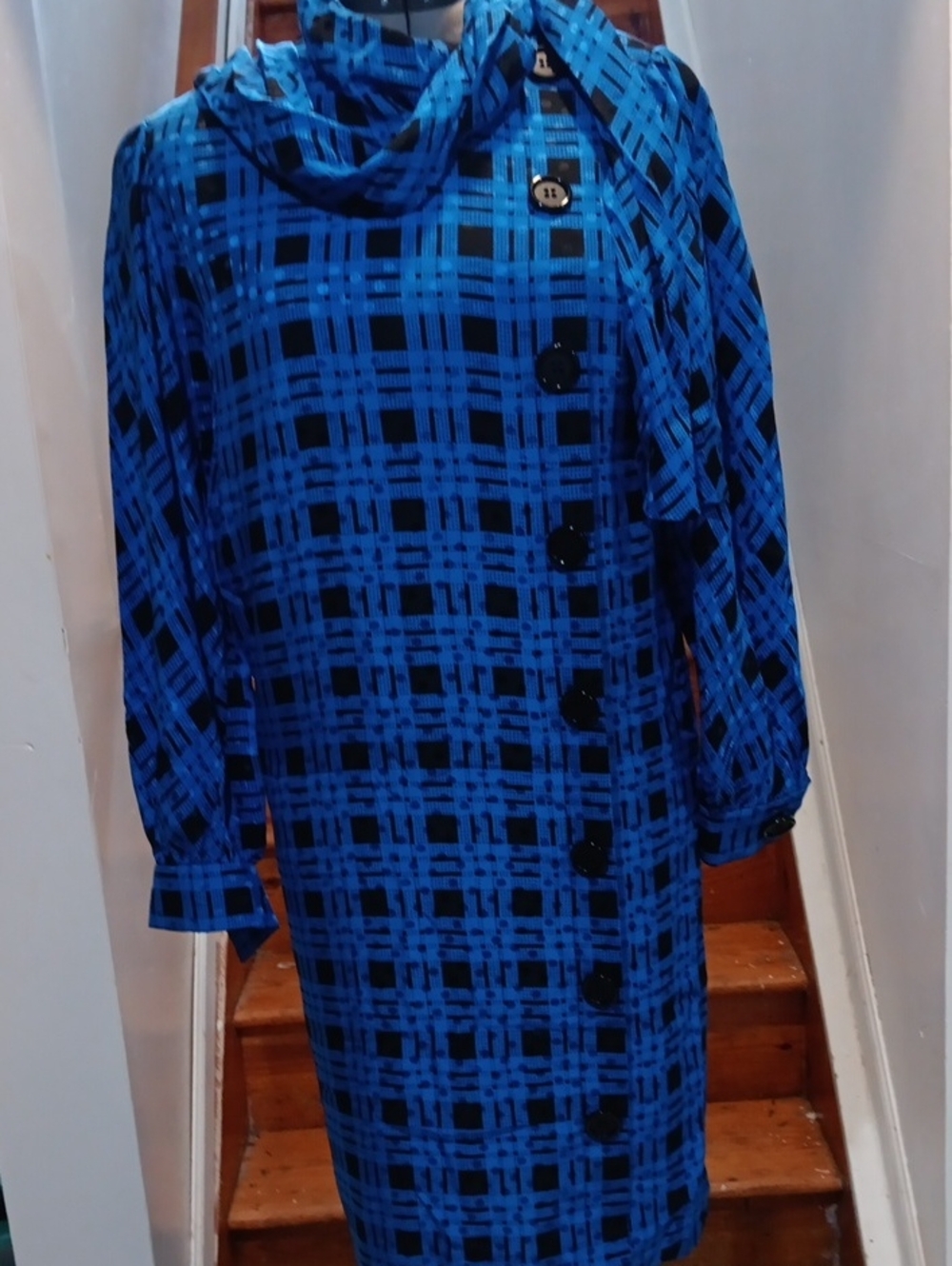 Adele Simpson Rare Vintage Silk Blue Plaid Long Sleeve Tie-Neck Dress